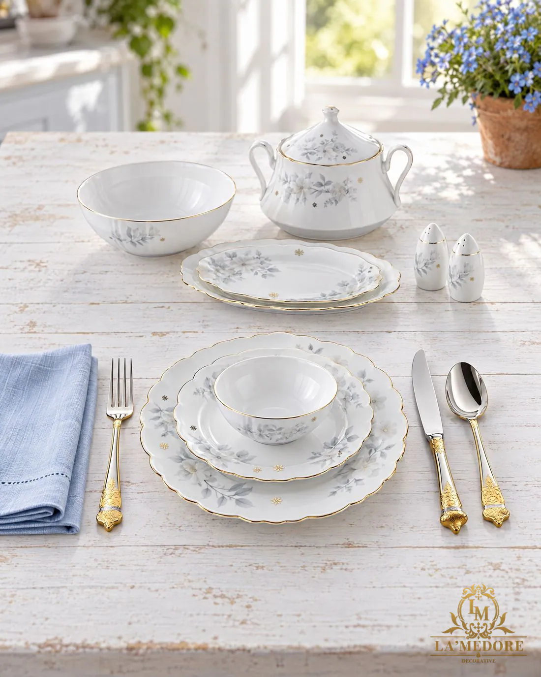 Royal Flower + Imperial Yarım Gold 12 Kişilik Sofra Seti, sofra sunumu